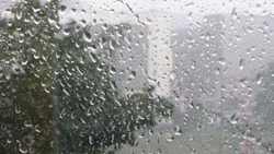 Штормовое предупреждение: на севере Сахалина ожидаются сильные дожди и подъем уровня рек 