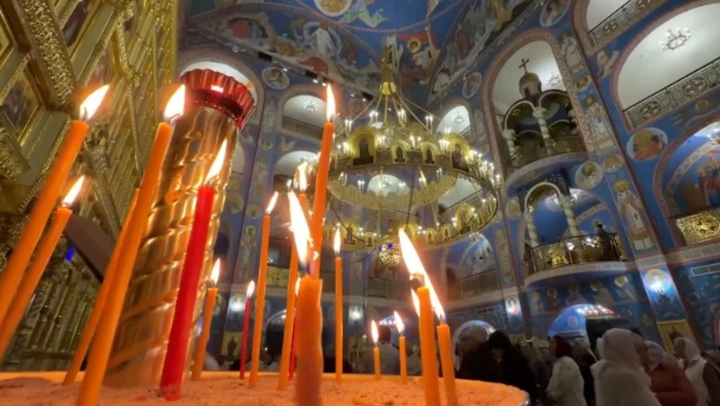 Церковный праздник 14 февраля 2026: традиции, строгие запреты и народные приметы дня