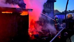 Пожарные потушили пристройку жилого дома в Смирныховском районе