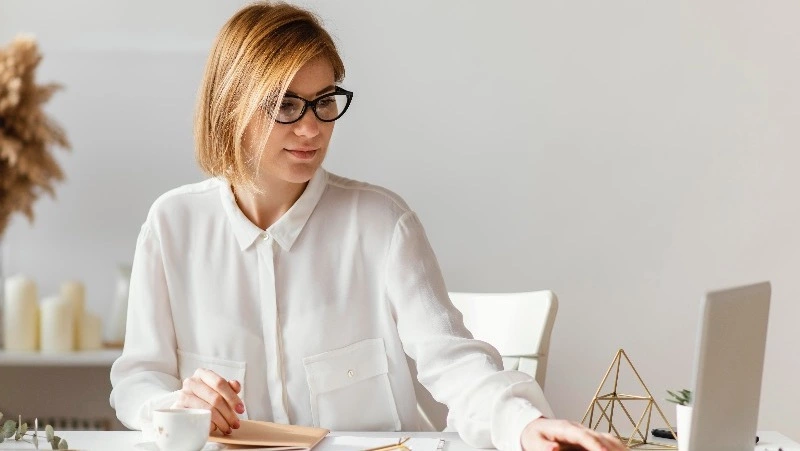 Эксперты Hh.ru рассказали, на какую зарплату рассчитывают жители Сахалинской области 