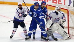 «Сахалинские Акулы» уступили московскому «Динамо» в МХЛ