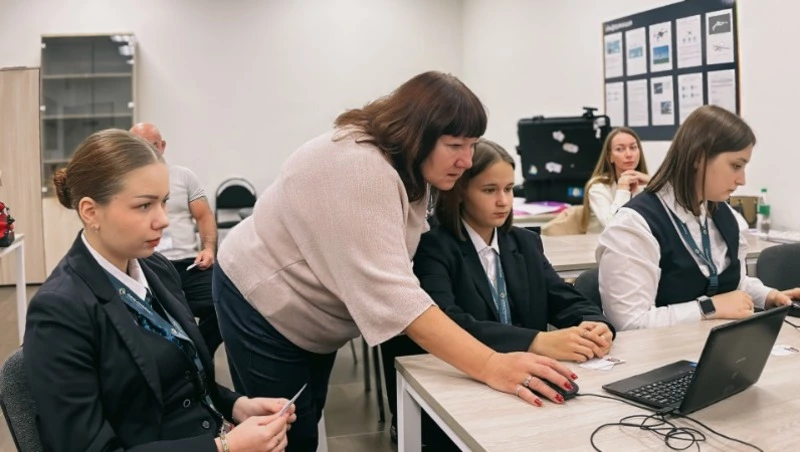 Инспекторы по досмотру завершили аттестацию в аэропорту Южно-Сахалинска