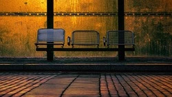 Стало известно, почему жители Поронайска мерзли на улице в ожидании автобуса