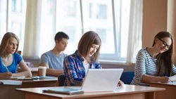 Семьи с Сахалина смогут оплачивать учебу детей маткапиталом прямо в вузе