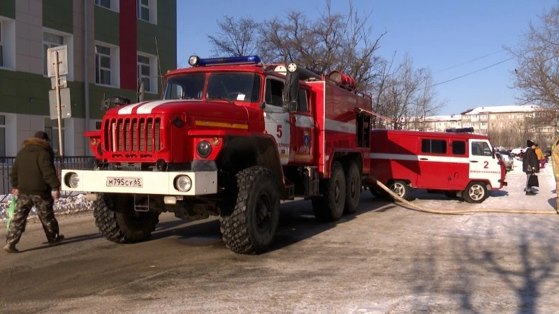 Взрыв газа в пятиэтажке / Землетрясение в Углезаводске — Центр внимания 11 января