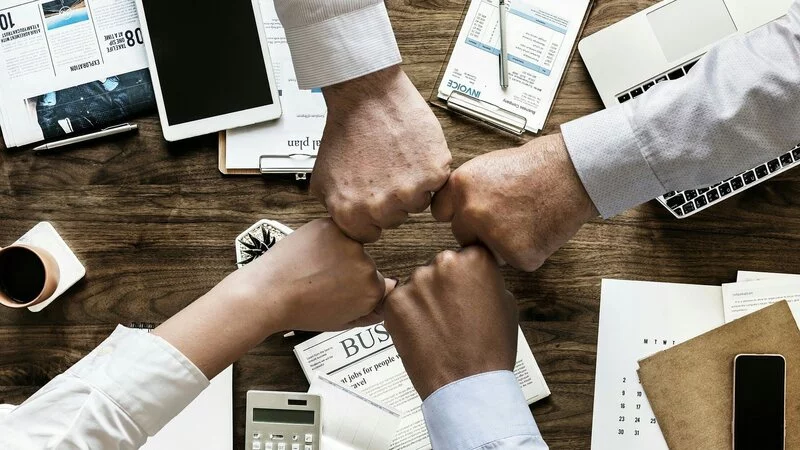 Власти Сахалина подготовили список видов бизнеса, которые запретят во время карантина