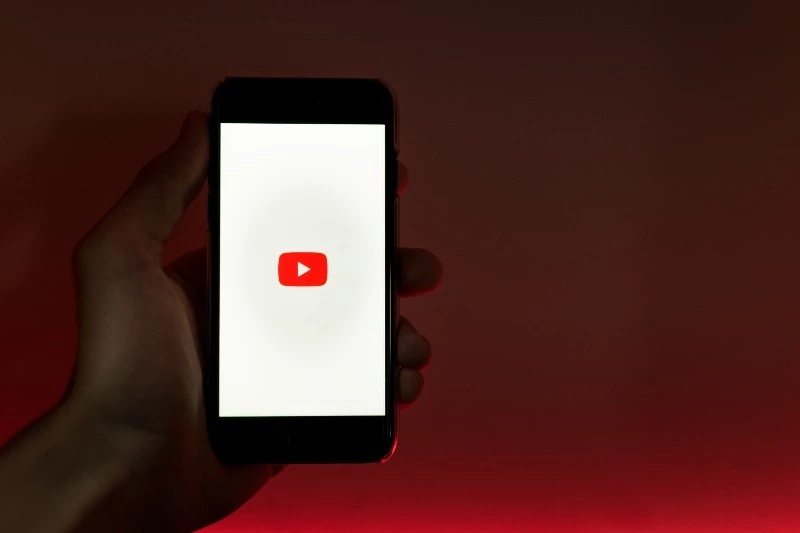 Источник: в России до конца дня могут заблокировать YouTube