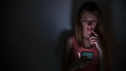 Мошенники берут микрозаймы на имя россиян с помощью фейкового VPN-приложения