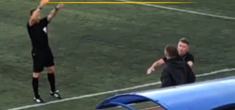 Скандальный сахалинский блогер Литвин ударил футбольного судью