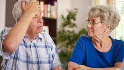 Два пенсионера на Сахалине стали жертвами поддельных бирж