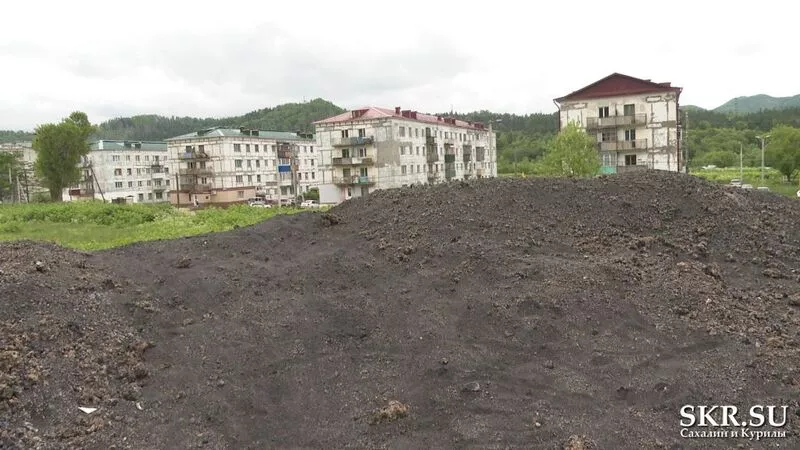 Жители села Чехов добились ремонта водопровода и вывоза шлака с территории