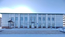 Ремонт фасада ДК завершили в селе Стародубском Долинского района