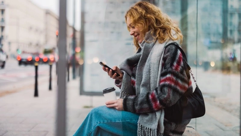 Жители России доверили участие в соцопросах голосовым помощникам