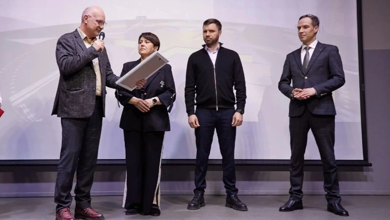 Праздничный концерт прошел в школе № 26 Южно-Сахалинска в честь юбилея