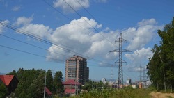  В Южно-Сахалинске начали работы по замене высоковольтки на улице Горького 