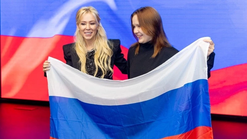 ЕГЭ, буллинг и YouTube: юные жители Сахалина задали вопросы Екатерине Мизулиной