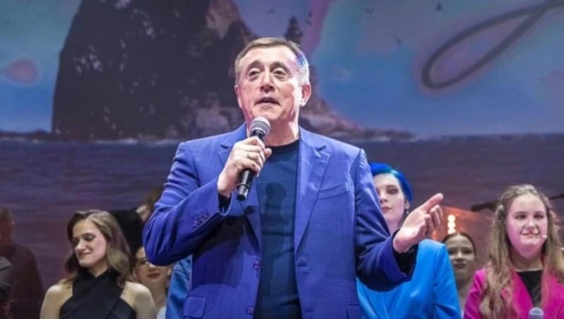 Валерий Лимаренко поздравил работников культуры с профессиональным праздником 