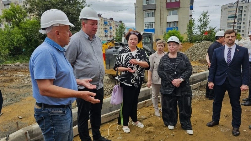 Не сидят в кабинетах