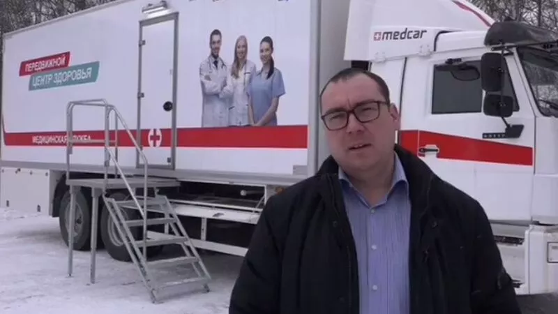 И.о. главврача ногликской ЦРБ публично попрощался с коллективом