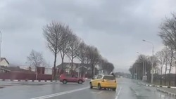 Водитель Honda Fit попал в ДТП на улице 1-й Октябрьской в Южно-Сахалинске 12 ноября