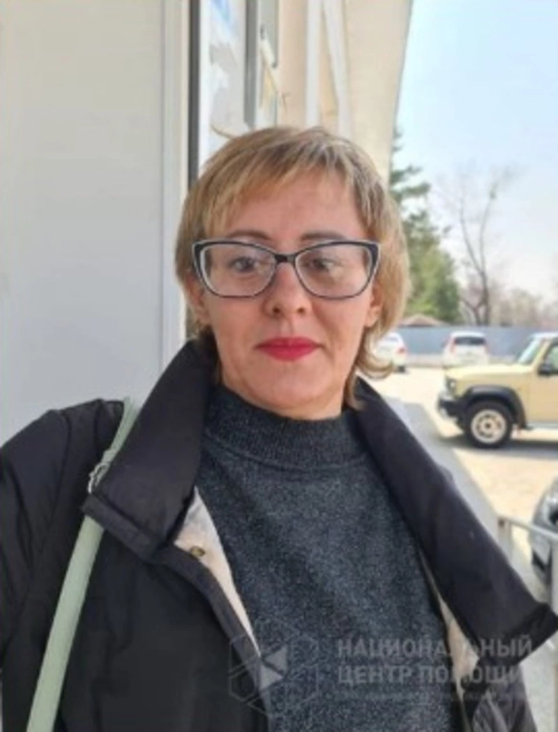 Невысокая женщина в очках без вести пропала в Поронайском районе 