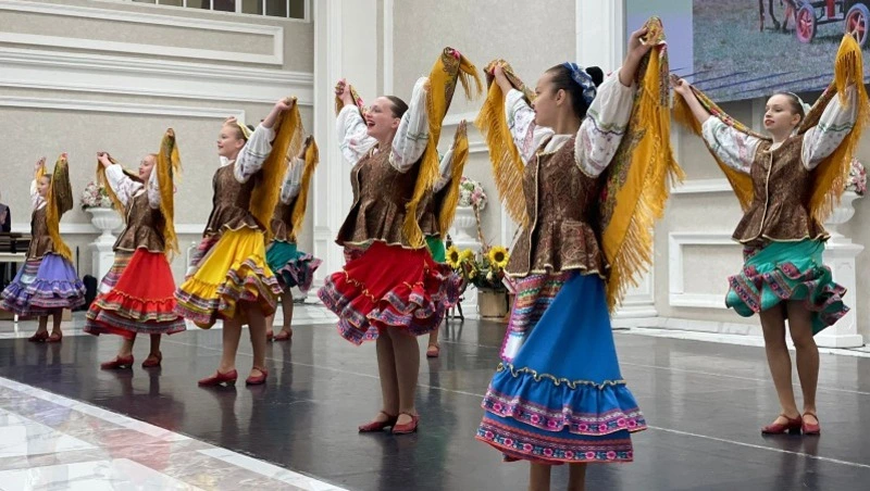 Концерт казачьей культуры собрал на сцене более 300 жителей Сахалина