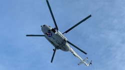 Спасатели МЧС России отработали ночные и дневные спуски с вертолета Ми-8
