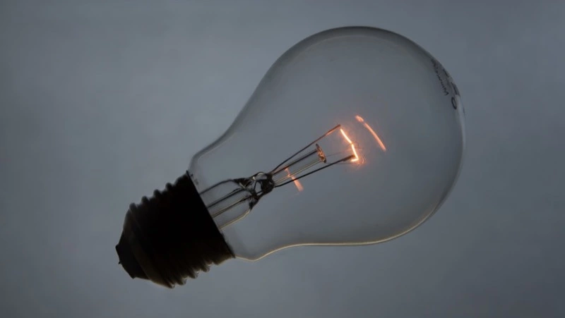 Свет на 3 часа отключат в десятках домов Южно-Сахалинска днем 8 ноября