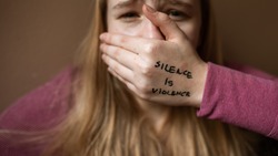 Подростков подозревают в изнасиловании 12-летней девочки. Возбуждено уголовное дело