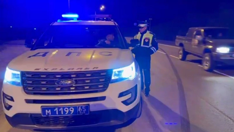 За сутки на Сахалине и Курилах оштрафовали свыше двух тысяч лихачей на дорогах – сводка ГАИ