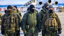 Мобилизованные жители Сахалина и добровольцы отправились в зону СВО 5 декабря