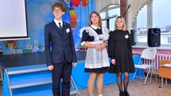 Школьники Углегорска вступили в борьбу за звание «Ученик года»