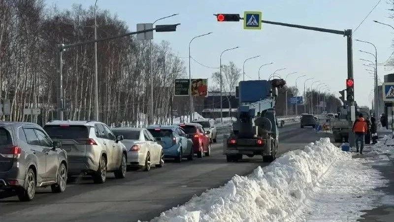 Новые светофоры с кнопкой вызова установят на трассе Южно-Сахалинск — Корсаков