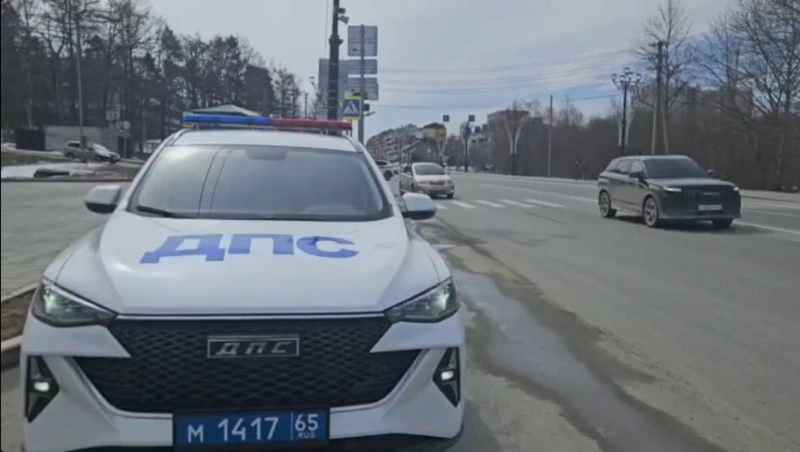 Инспекторы ГАИ оштрафовали 25 сахалинцев и курильчан за тонированные стекла 9 апреля