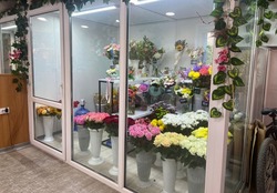 К 1 сентября — с красивым букетом: где купить цветы для школьника в Южно-Сахалинске