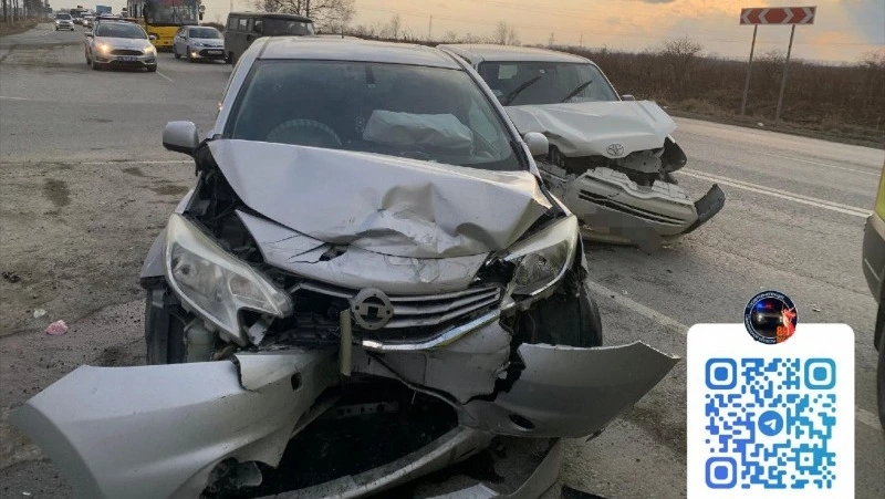 Пенсионерка пострадала в аварии на перекрестке в Южно-Сахалинске