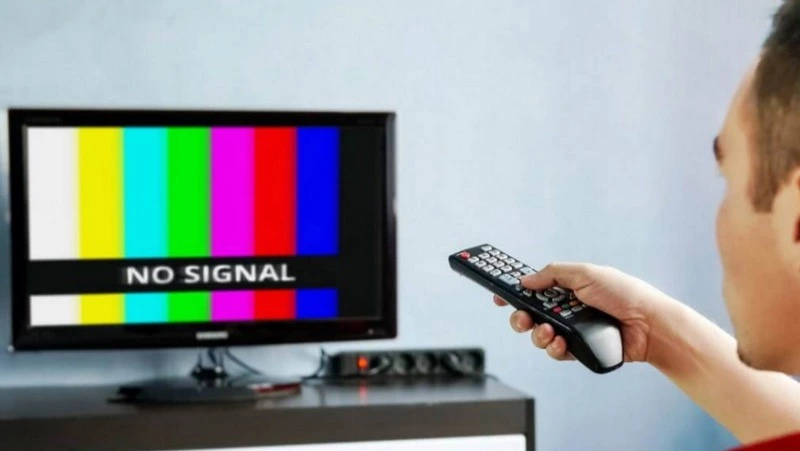 Радио и телевизоры не будут работать неделю на Курилах