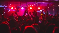 Роспотребнадзор отменил ковидные ограничения для массовых мероприятий на Сахалине