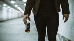 Кражи элитного алкоголя раскрыли полицейские в Корсакове и Южно-Сахалинске