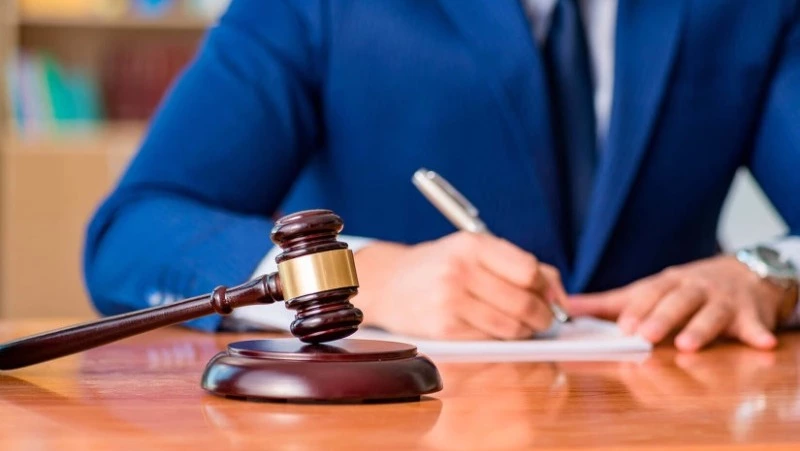 Сахалинец получил штраф за несвоевременную передачу данных об уволенных работниках