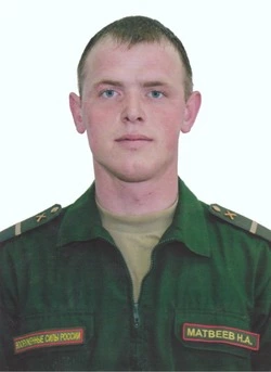 Военнослужащего с Сахалина наградили орденом Мужества за подвиг на Донбассе