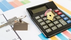 Тарифы на ЖКХ в России повысят в 2025 году