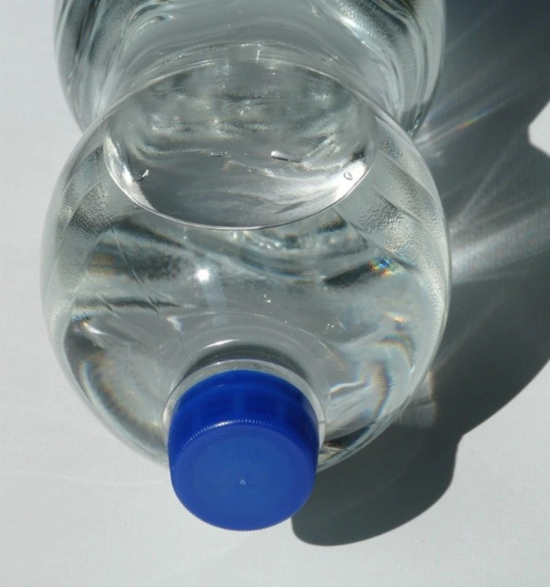 Автоматы с артезианской водой двое жителей Сахалина разбили ради денег