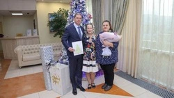 Алексей Белик исполнил новогоднюю мечту школьницы из Холмска