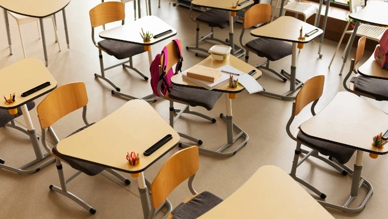 Школьники в Холмске публично извинились за унижение девочек