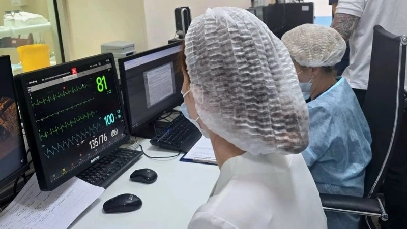 Сахалинские врачи спасли рыбака, пережившего клиническую смерть на отдыхе с семьей