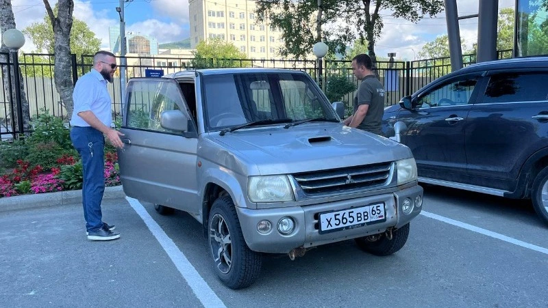 Сахалинский канадец передал свой внедорожник для нужд бойцов СВО