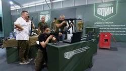 Вице-премьер Трутнев оценил готовность стенда Центра «ВОИН» к ВЭФ-2025