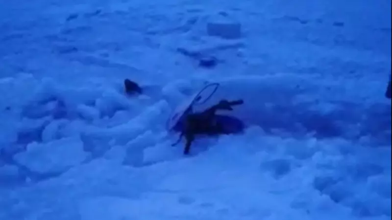 На Сахалине рыбаки утопили во льдах очередной снегоход