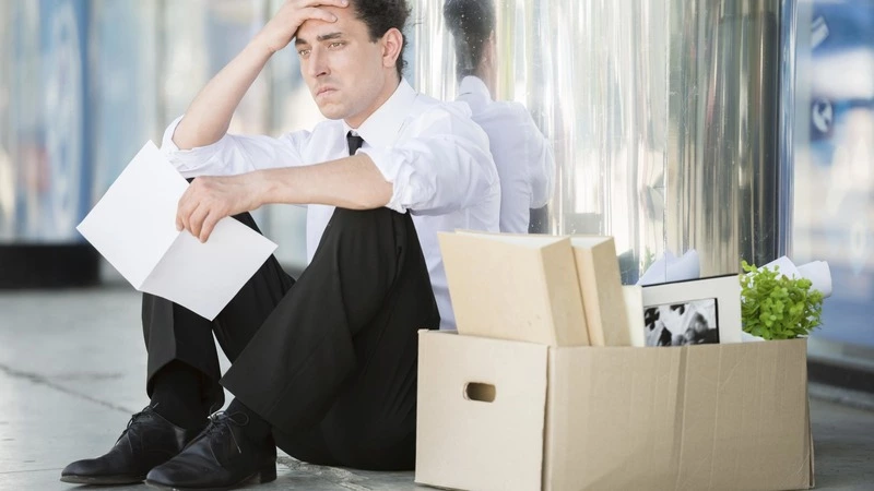 299 сахалинцев лишились работы после 1 марта